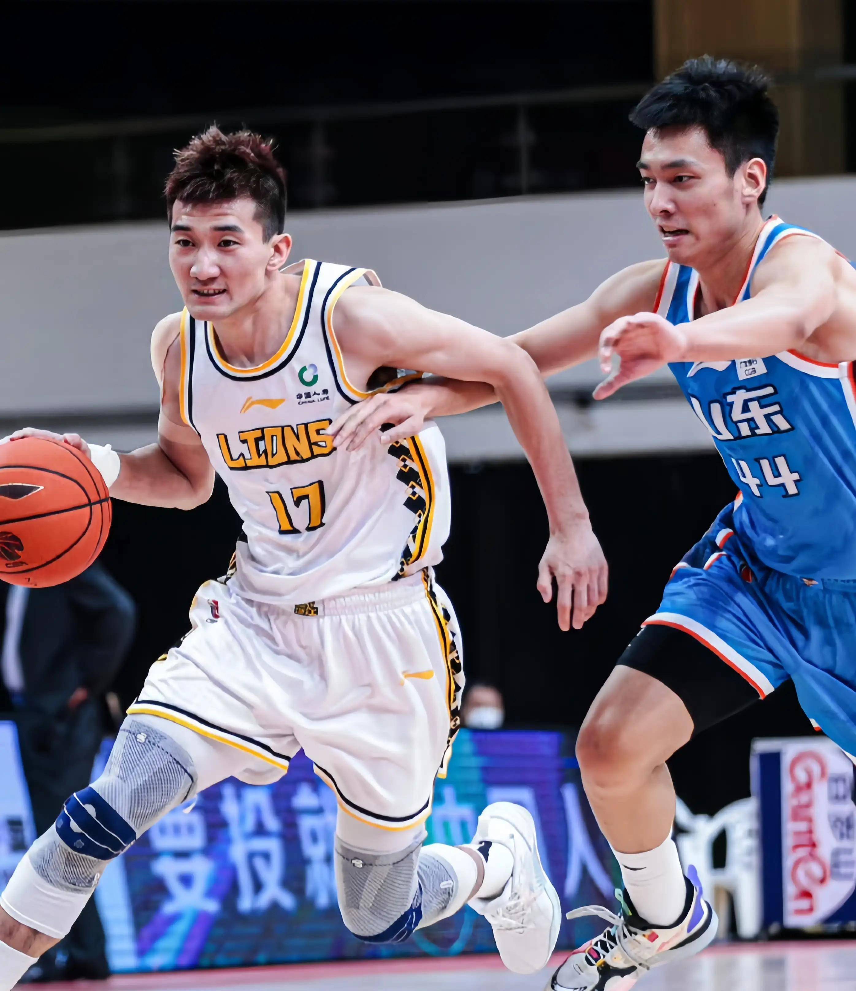 富经验与坚 富经验与坚